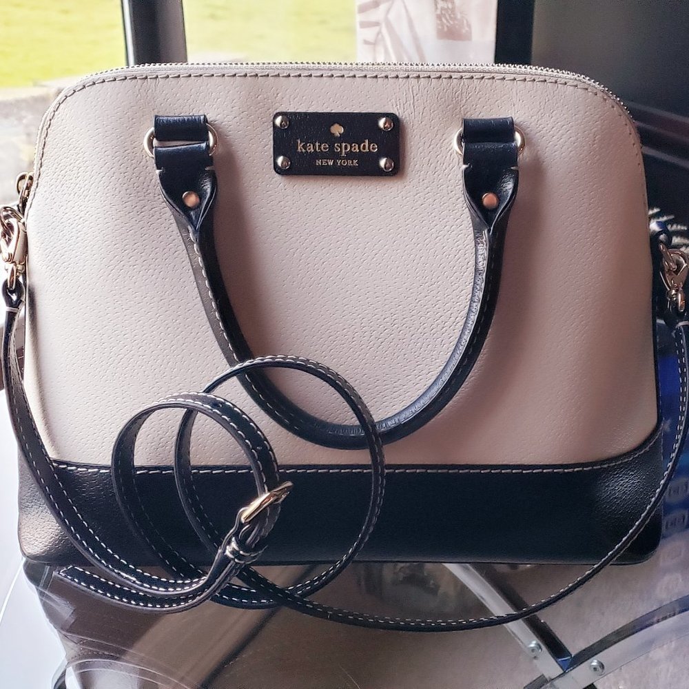 KATE SPADE GROVE ST CARLI IVORY BLACK BOARSKIN LEATHER DOME SATCHEL HANDBAG PUR - Picture 1 of 16